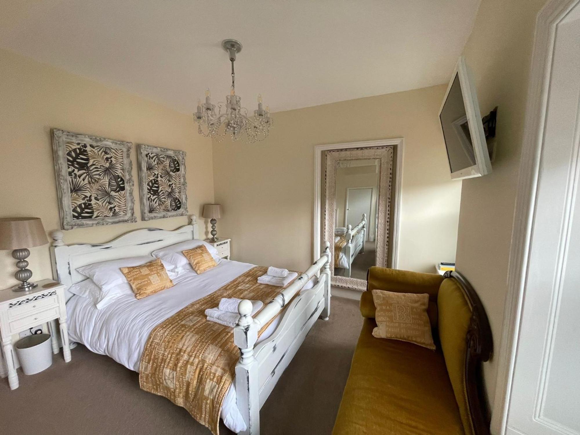 Ivy House Villa Bangor  Exterior photo